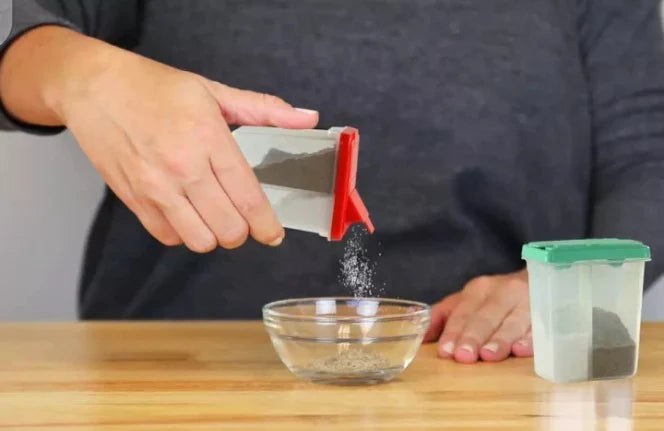 2-in-1 Salt & Pepper Shaker